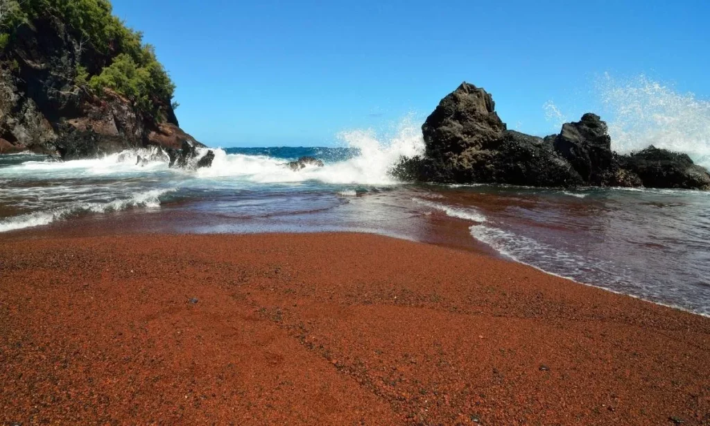 Kaihalulu beach Is Maui Worth Visiting? 9 reasons Why You Must Visit!!