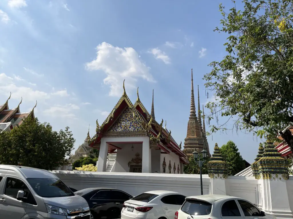 Wat Pho Temple of the Reclining Buddha from outside